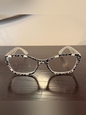 Vera Bradley +1.50 readers, reading glasses, cheaters Lenora Lisbon Medallion